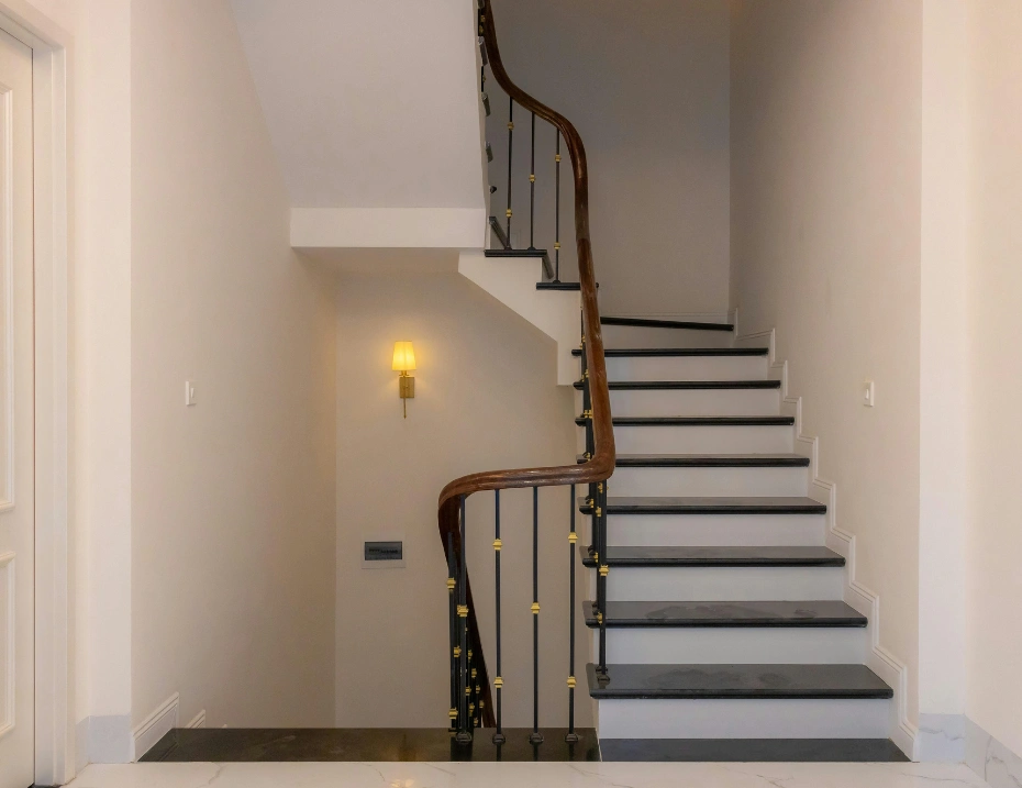 Apartments & Penthouses