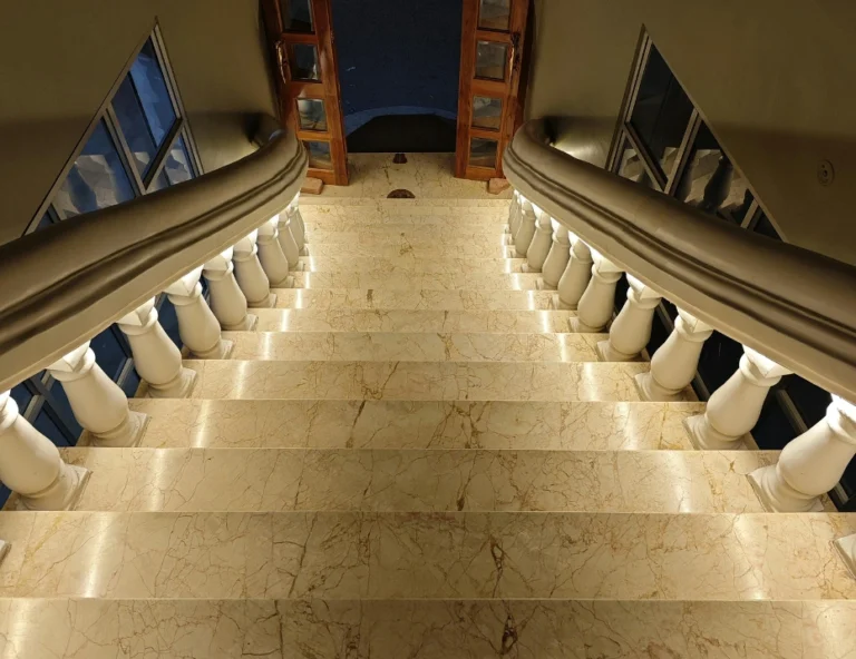 Cantilever Staircases